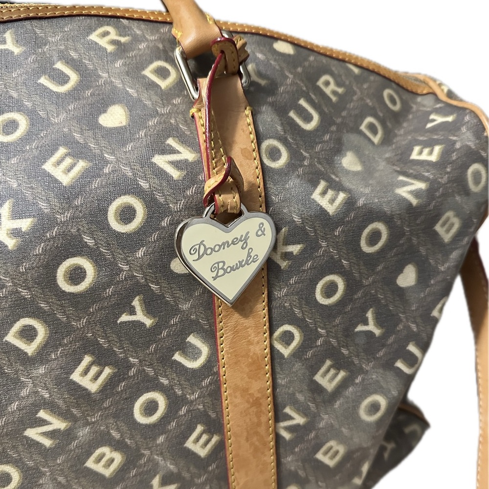 Dooney & Bourke y2k weekend duffel Bag - Picture 2 of 12